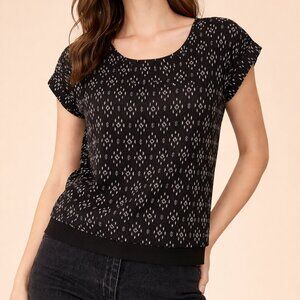 Beautiful Printed Blouse – Lightweight & Stylish